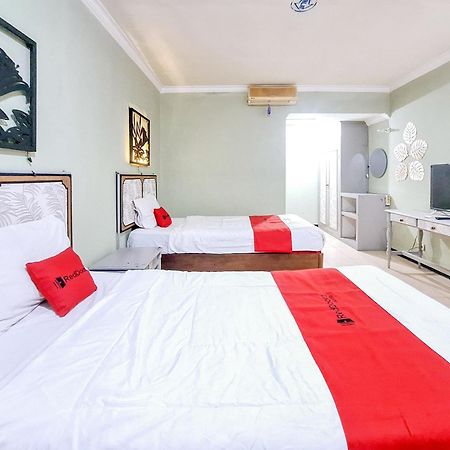 Reddoorz Near Stadion Semeru Lumajang Jawa Timur 外观 照片