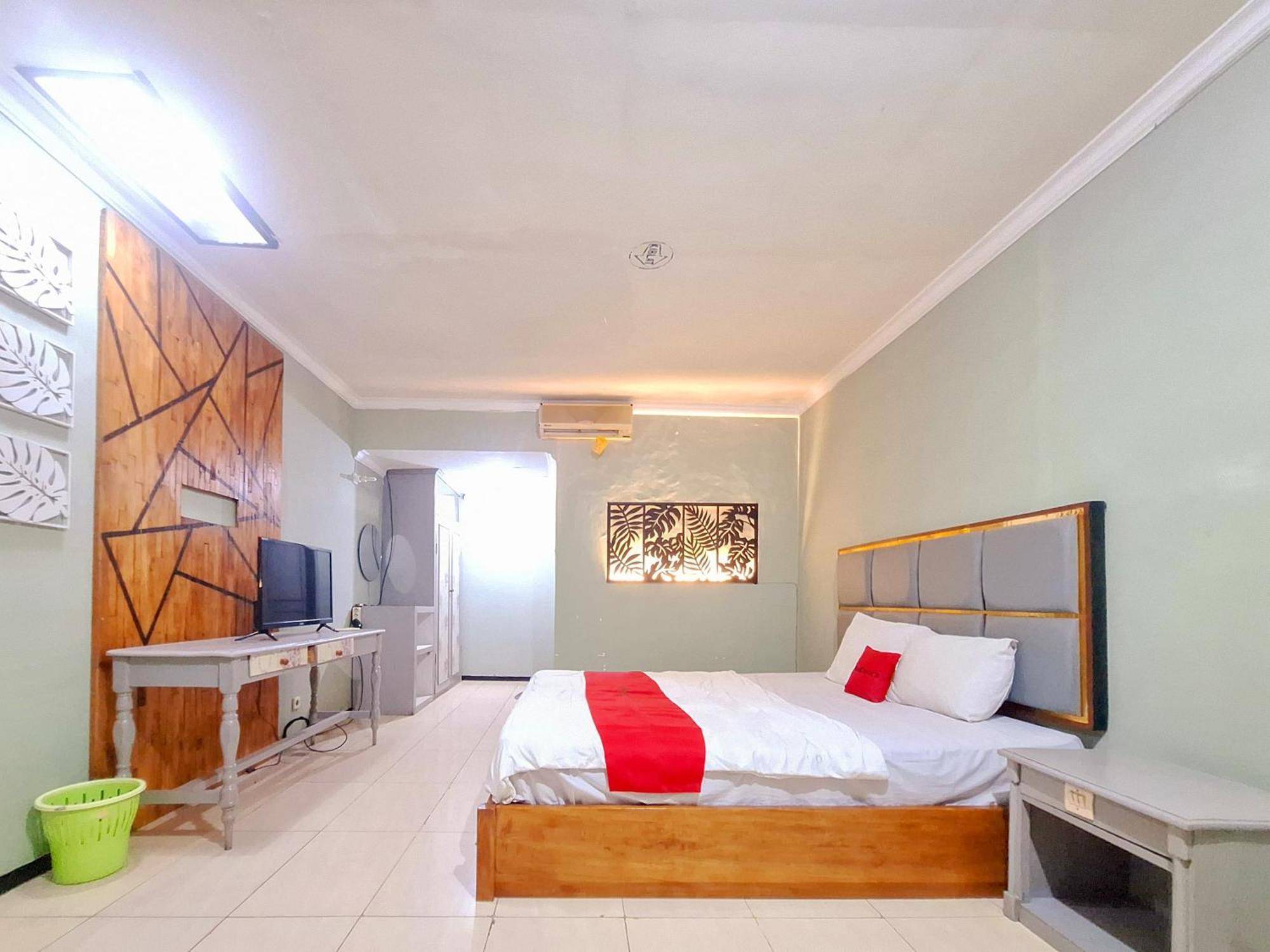Reddoorz Near Stadion Semeru Lumajang Jawa Timur 外观 照片
