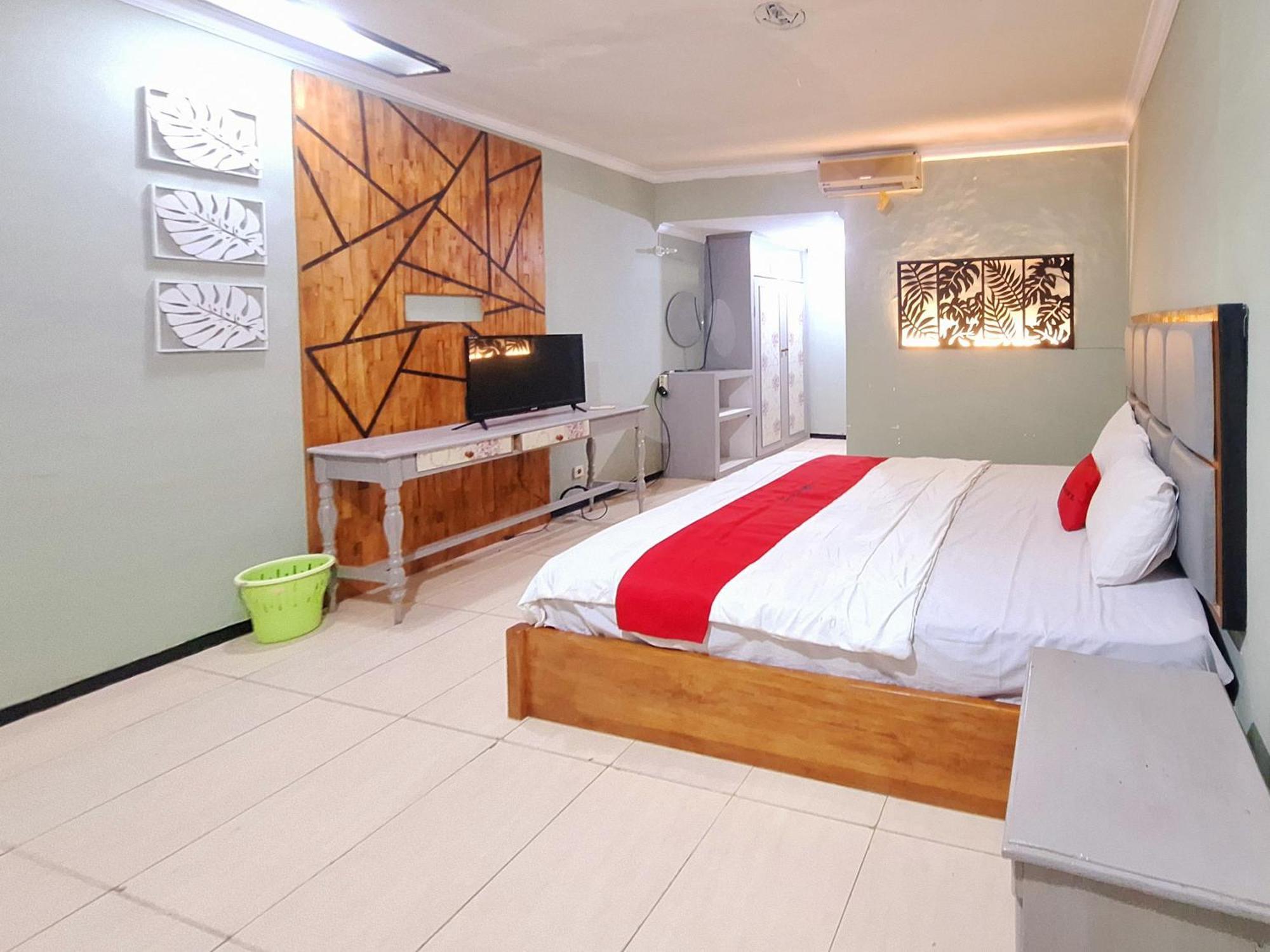 Reddoorz Near Stadion Semeru Lumajang Jawa Timur 外观 照片