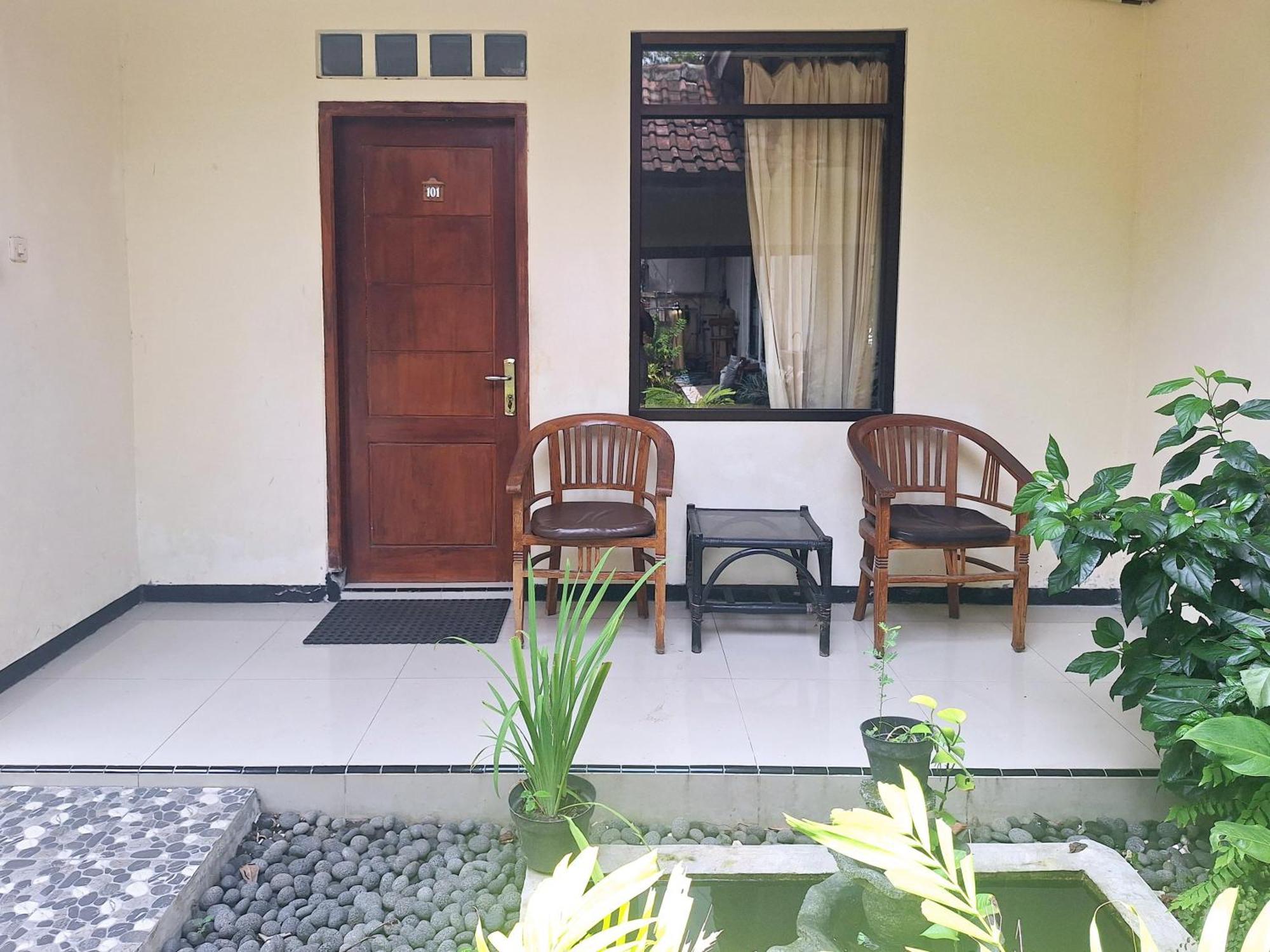 Reddoorz Near Stadion Semeru Lumajang Jawa Timur 外观 照片